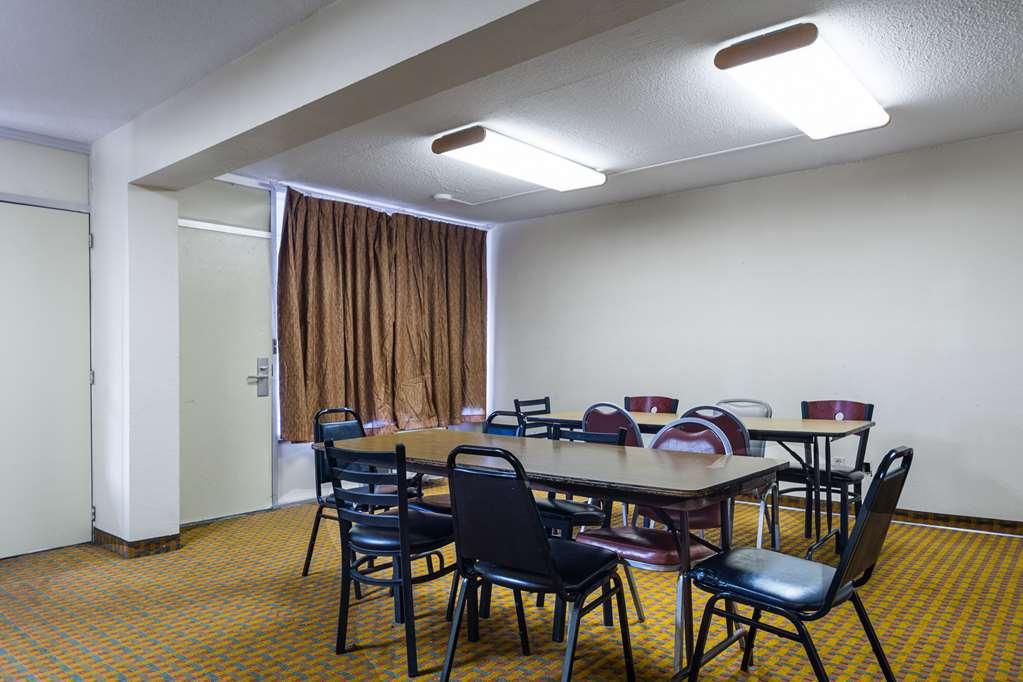 Red Roof Inn Vero Beach - I-95 Facilities photo